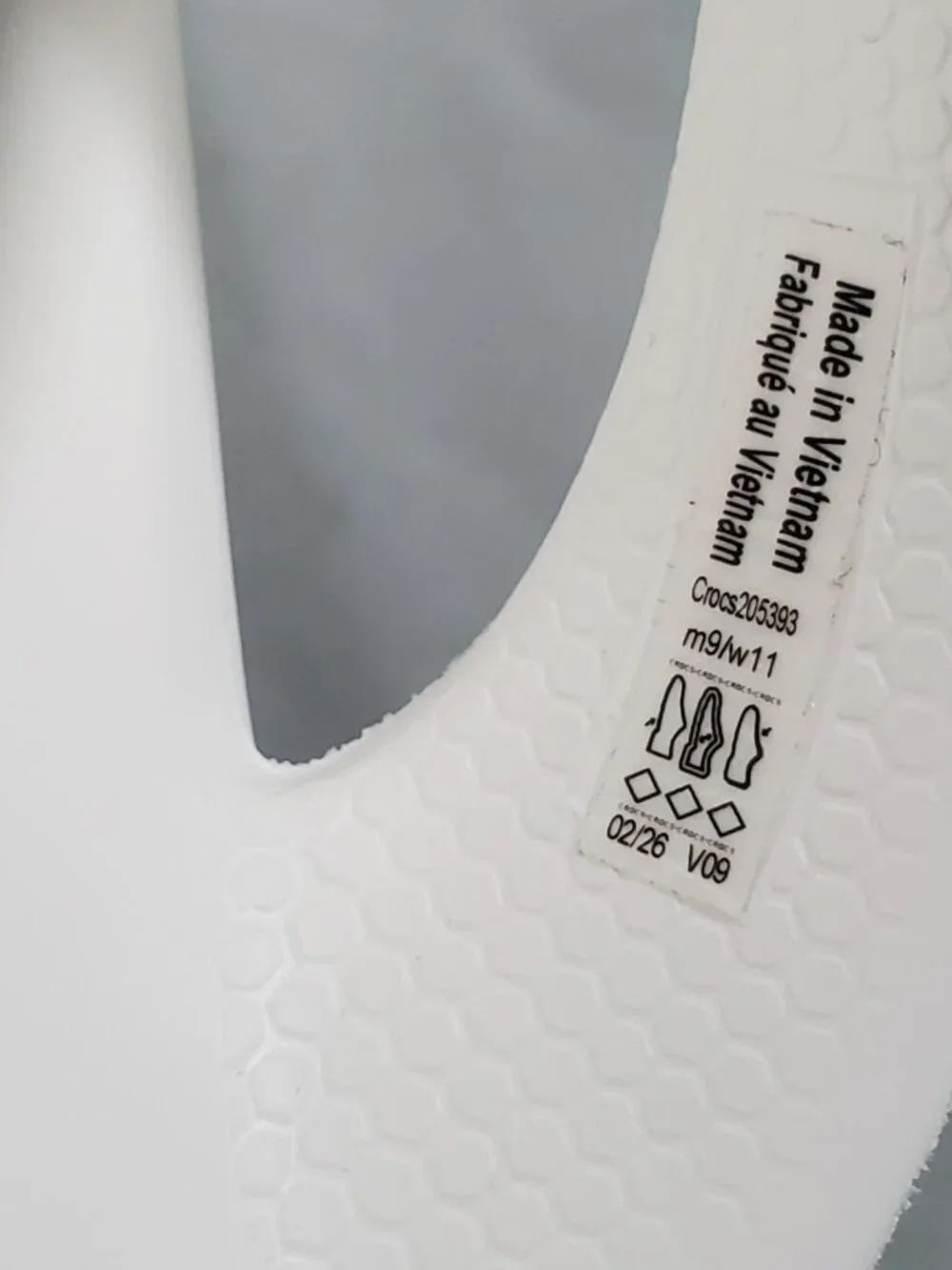 Crocs Unisex Bajaband White Navy Flip Flops Men 9 Women 11 Sandals Beach Pool